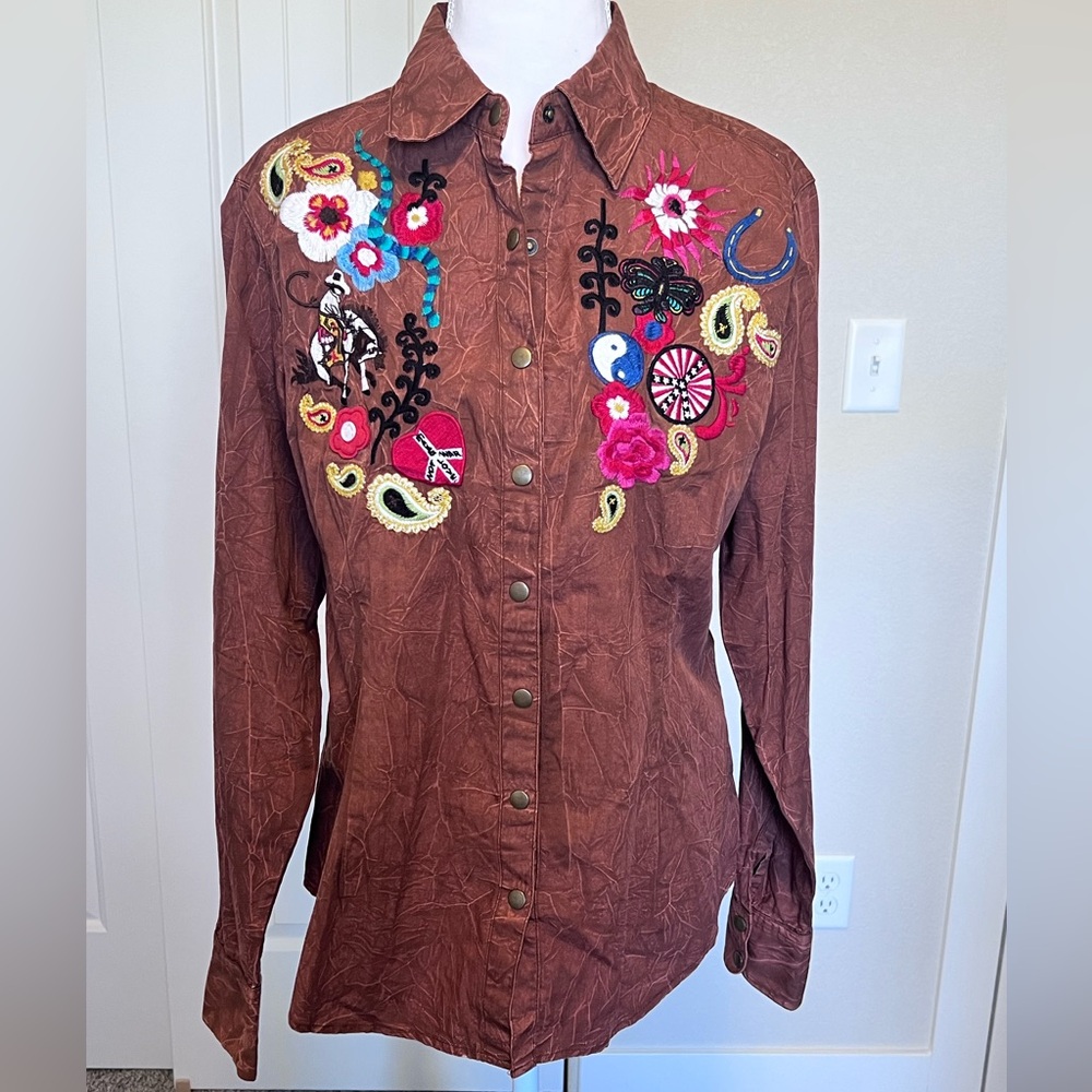 Embroidered Snap Shirt Paisley Horse Shoe Snake Floral Yin Yang Heart Butterfly